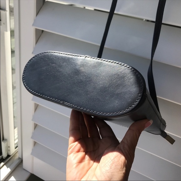 VERA PELLE Italian Leather Crossbody EUC! - Picture 7 of 8